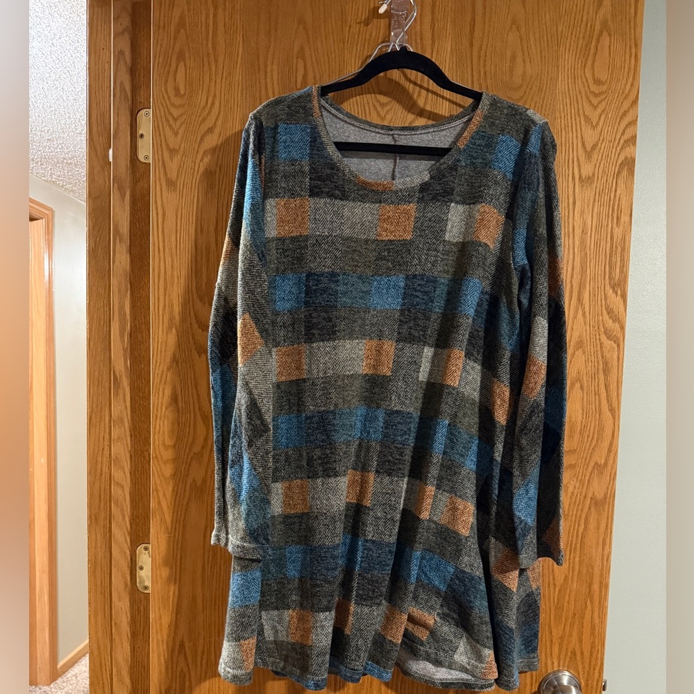 Multicolor Plaid Long Sleeve Top or Dress